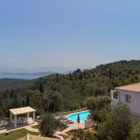 Karyotiko Sleeps 8 Pool Wifi Villa