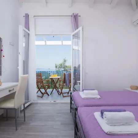 Karyotiko Sleeps 8 Pool Wifi Villa