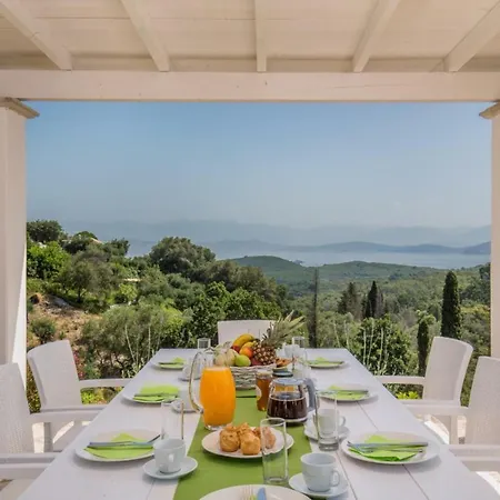 Karyotiko Sleeps 8 Pool Wifi Villa