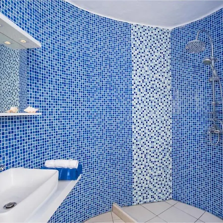 Karyotiko Sleeps 8 Pool Wifi Villa *
