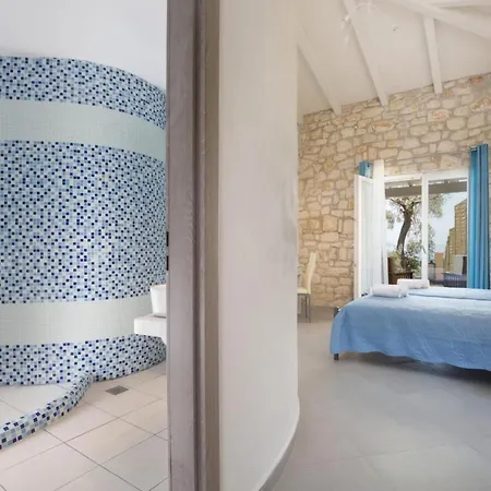 Villa Karyotiko Sleeps 8 Pool Wifi Karyotikon
